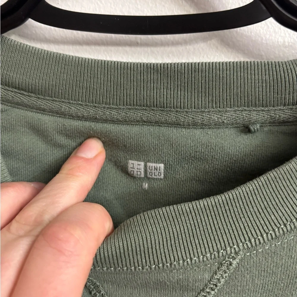 Uniqlo Olive Green Crew Neck Sweater - Picture 2 of 6